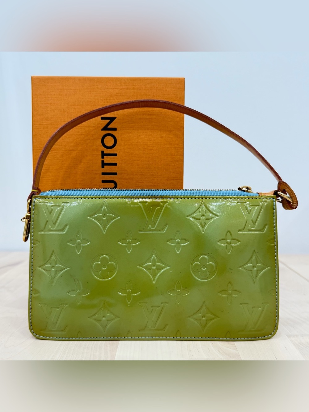 Louis Vuitton green vernis hand bag/ pouch